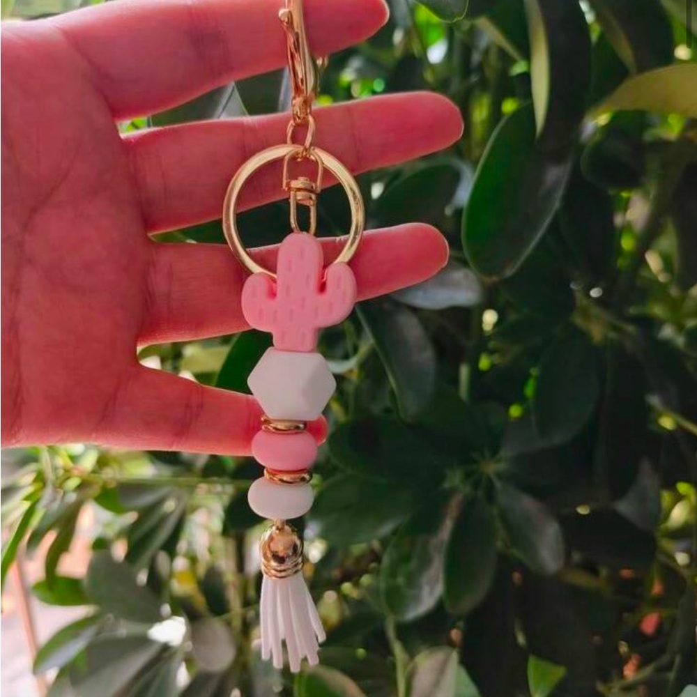 🌵NEW Pink and Gold Cactus Keychain🌵